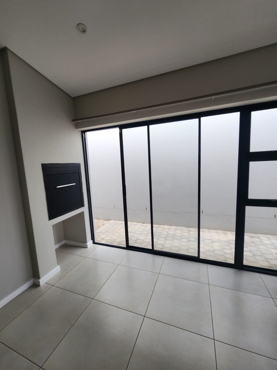To Let 2 Bedroom Property for Rent in Haasendal Western Cape